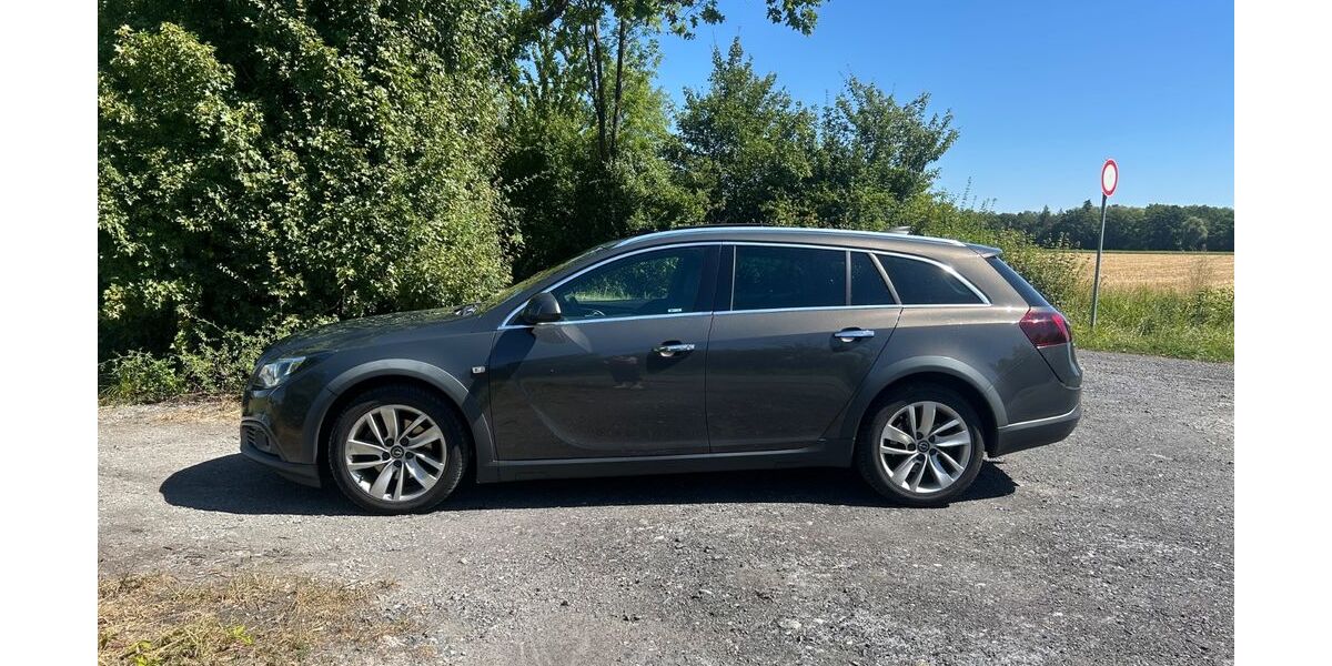 Opel Insignia 109.300 km 10.800 &euro; Ahlen 59227
