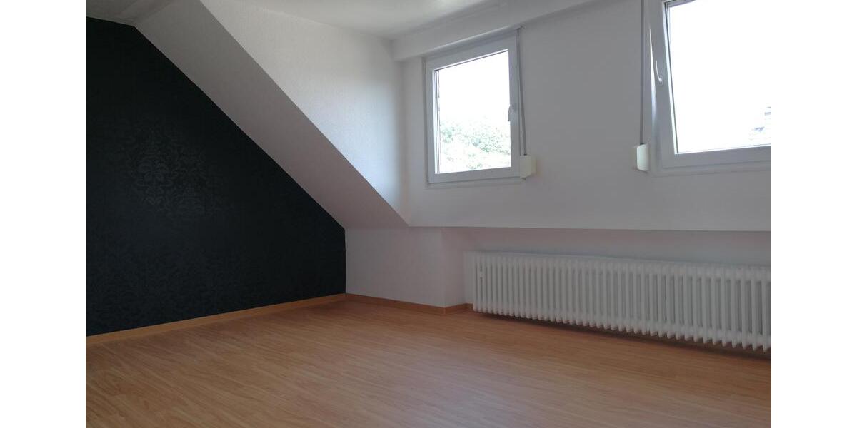 Dachgeschoßwohnung Wickede (Ruhr) - 3 Zimmer, 75 m&sup2;, 550&euro; | Angebot:26373562