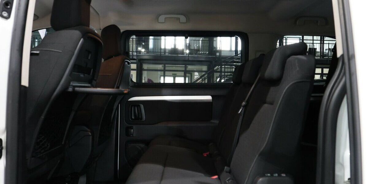 Opel Zafira Life 2.0 CDTI EDITION-M INNOVATION 8-SITZ 150.000 km 25.555 &euro; Hamm 59077