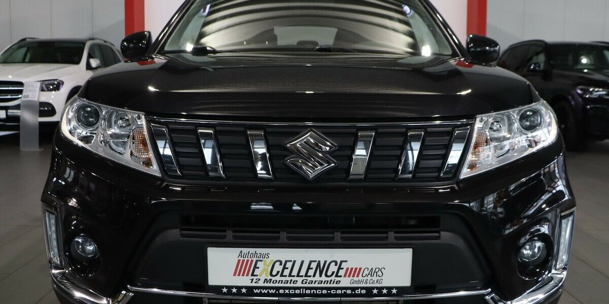 Suzuki Vitara 1.0 CLUB / NAVI+KAMERA, KLIMAAUTOMATIK 62.000 km 12.444 &euro; Hamm 59077