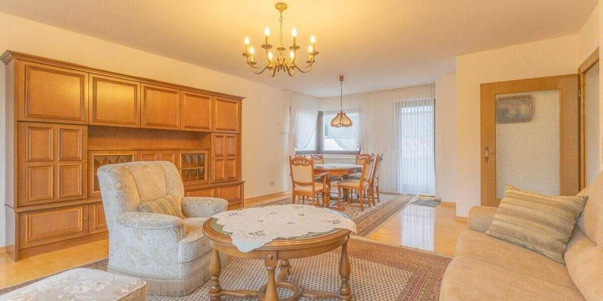 Menden Stadtmitte – helle ETW im 3.OG mit Aufzug und Balkon 2 zimmer