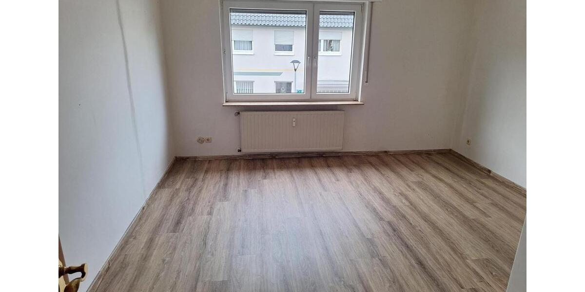 Sonnige Wohnung Nähe Markt Frisch Renoviert 3.5 zimmer