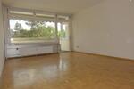 PRIVAT-Verkauf, BEZUGSFREI, 3 Zi. mit Süd-Loggia + PKW-Stellplatz