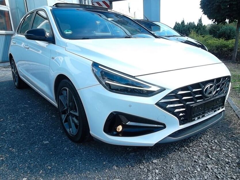 i30