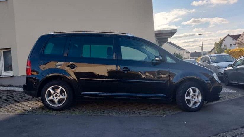 VW Touran 390.049 km 2.499 € Menden 58710