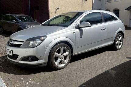 Opel Astra 209.000 km 2.690 &euro; Menden 58706