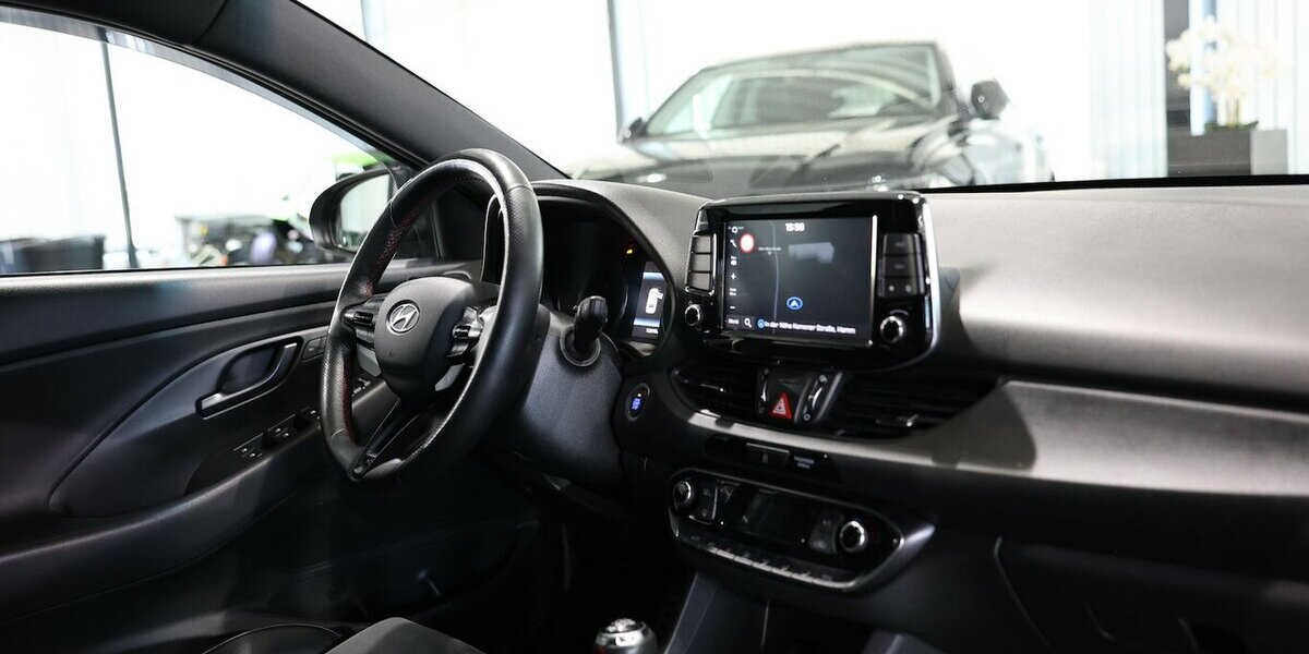 Hyundai i30 FASTBACK 2.0 T-GDI N PERFORMANCE / LED / 138.000 km 17.991 &euro; Hamm 59077