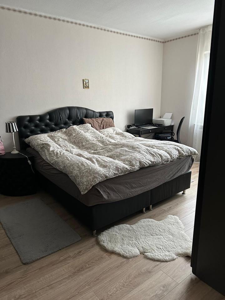 Anfragestopp - Renovierte 3,5-Zi. mit Balkon – 95 m² zimmer