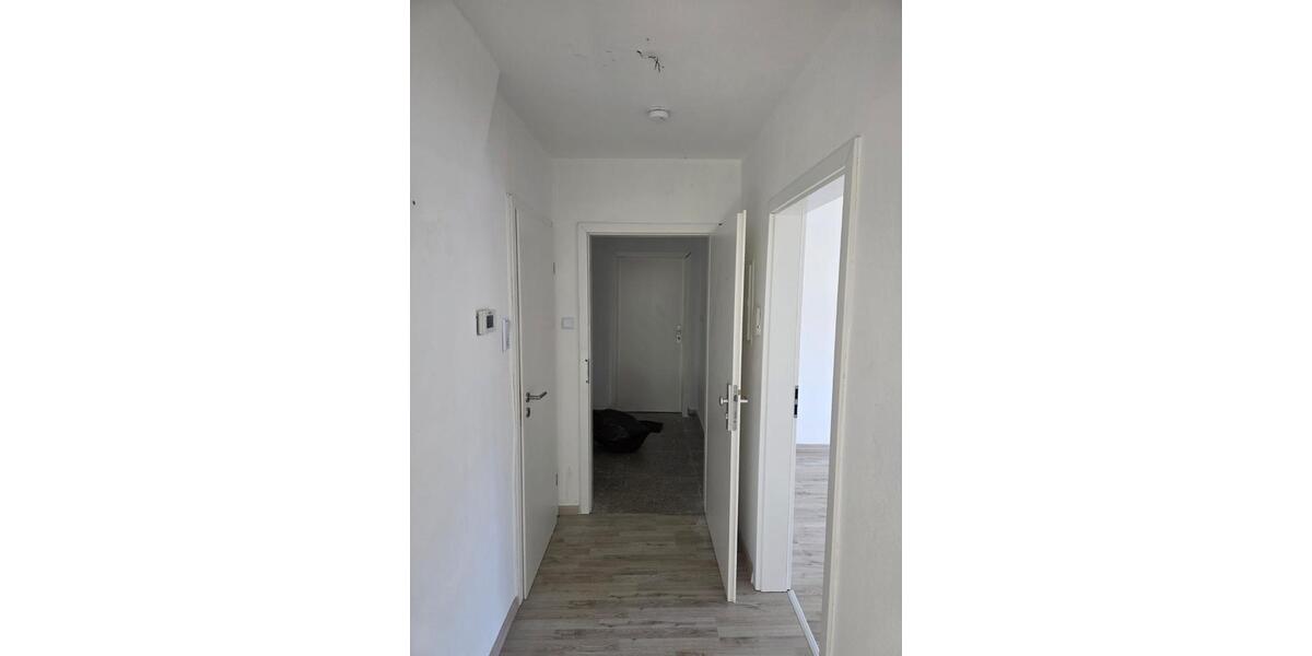 Dachgeschoßwohnung Lünen - 2.5 Zimmer, 50 m&sup2;, 500&euro; | Angebot:26386989