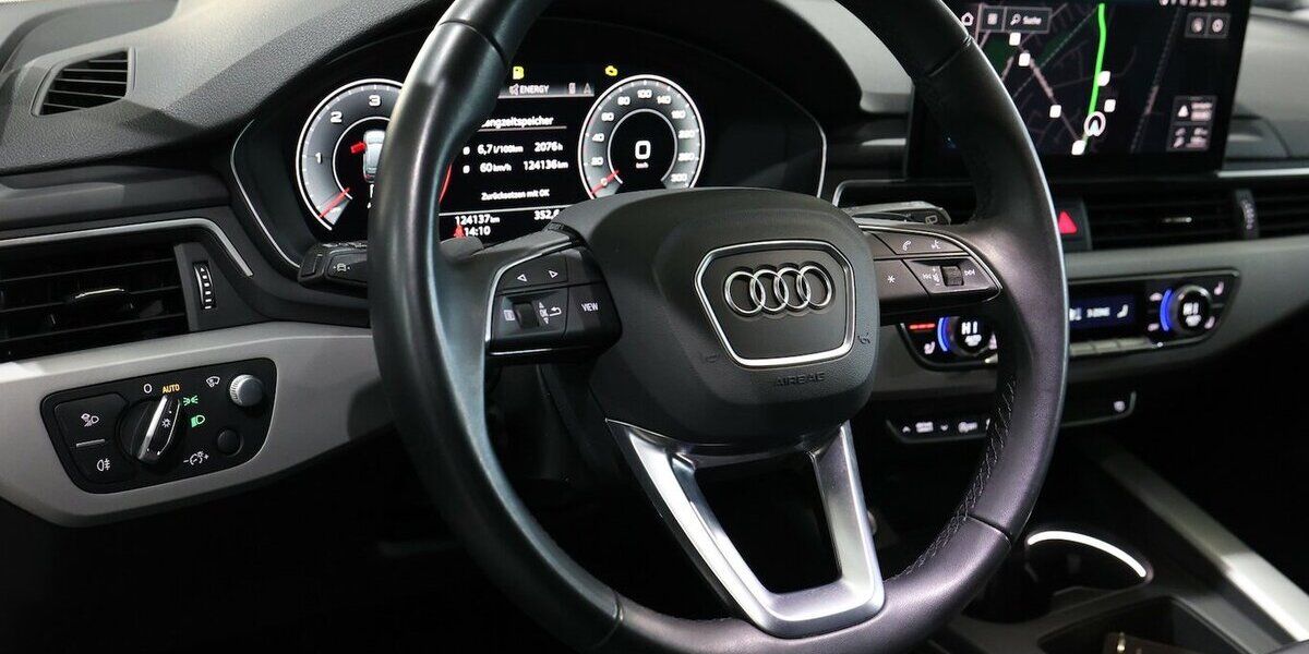 Audi A4 Avant 40 TDI QU S-LINE SPORT WHITE MATRIX-LED 124.000 km 30.444 &euro; Hamm 59077