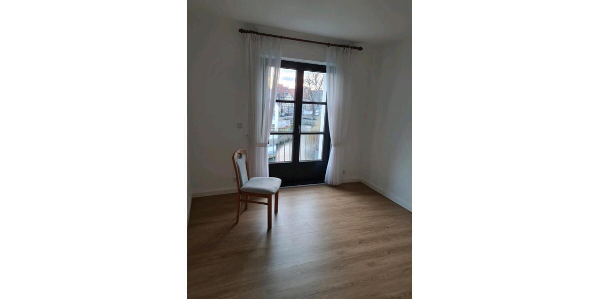 Dachgeschoßwohnung Soest - 3 Zimmer, 82 m&sup2;, 980&euro; | Angebot:25158577