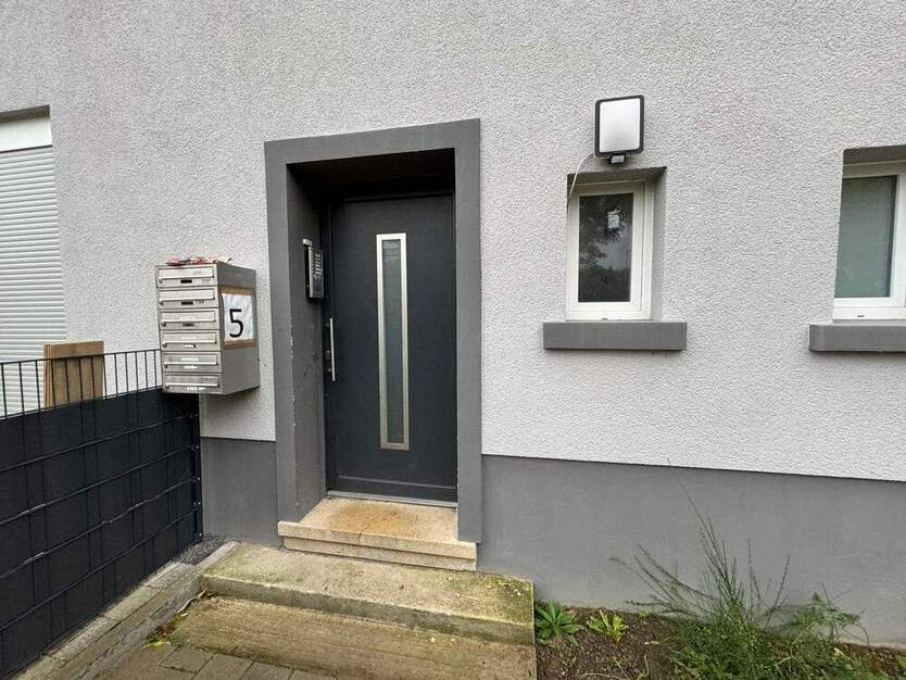 3,5-Zimmer-Dachgeschosswohnung in HammHerringen - Vermietet und top-modernisiert 3 zimmer