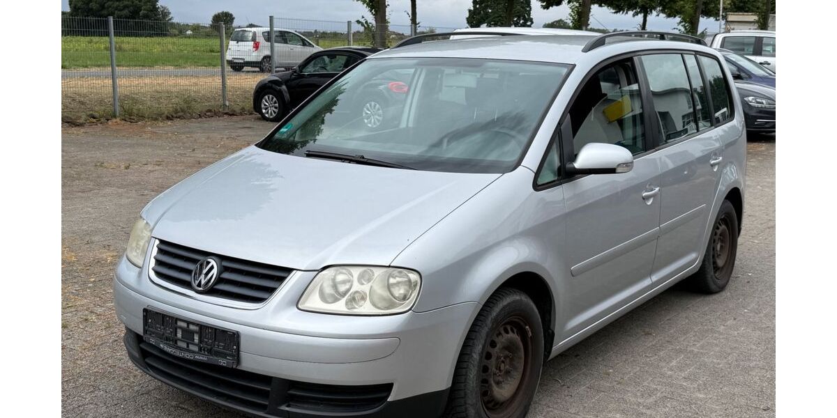 VW Touran 227.571 km 1.900 &euro; Werl 59457