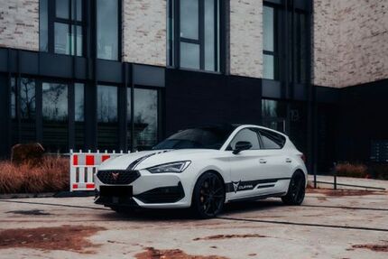 Cupra Leon 49.337 km 30.700 &euro; Ahlen 59229