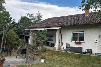 Gemütliches Einfamilienhaus in Hilzingen - Binningen mit Garten und Terrasse
