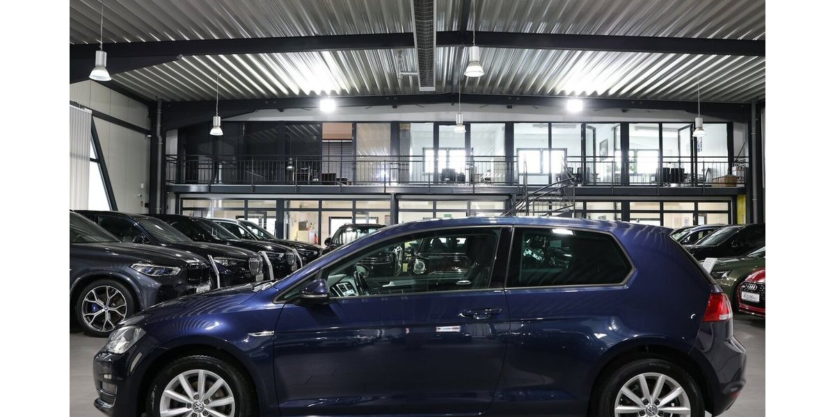 VW Golf VII 1.2 TSI LOUNGE 3-TÜRER / ERST 55.000-KM 55.000 km 10.555 &euro; Hamm 59077