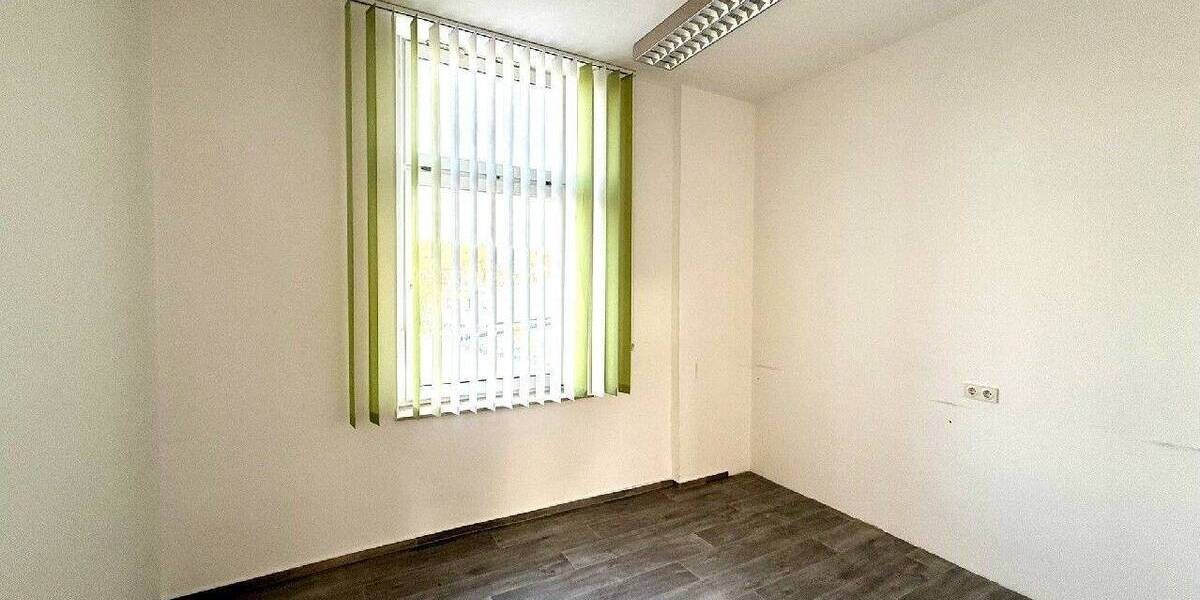 Gewerbeobjekt Hamm Hamm-Mitte - 8 Zimmer, 130 m&sup2;, 1.150&euro; | Angebot:23881685
