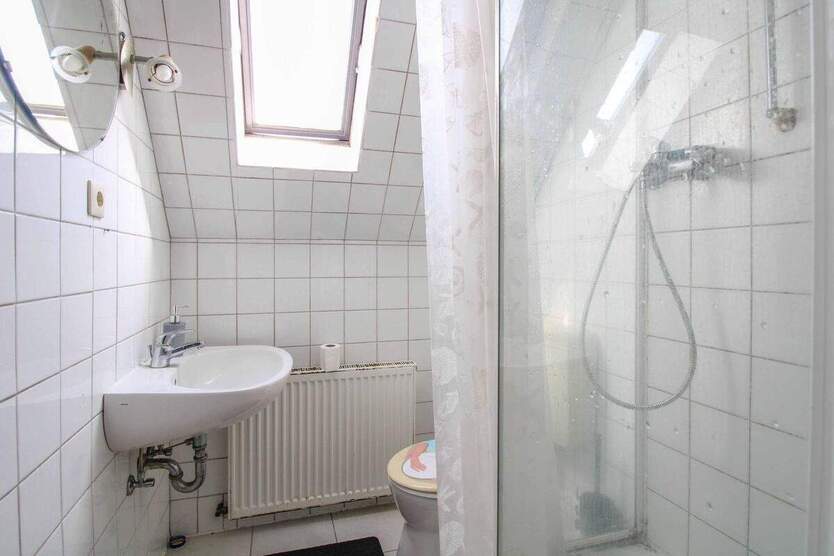 Gepflegtes Zuhause mit Garten, Terrasse und Stellplätzen - ideal für Paare oder Familien 4 zimmer
