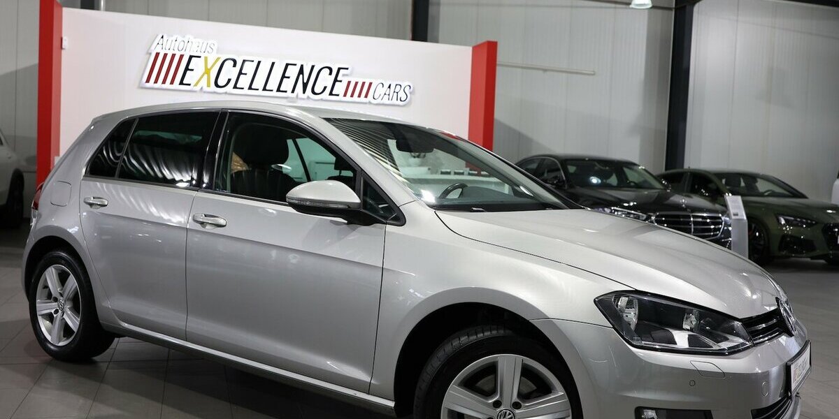 VW Golf VII 1.6 TDI Comfortline COMPOSITION-COLOUR 143.000 km 10.555 &euro; Hamm 59077