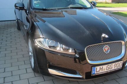Jaguar XF 145.500 km 10.900 &euro; Lüdinghausen 59348