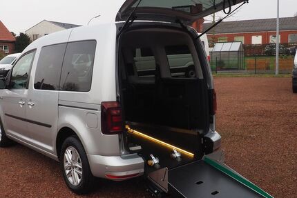 VW Caddy 83.828 km 27.990 &euro; Südkirchen 59394