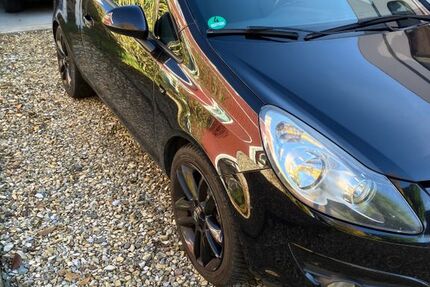 Opel Corsa 162.000 km 2.800 € Lippetal 59510