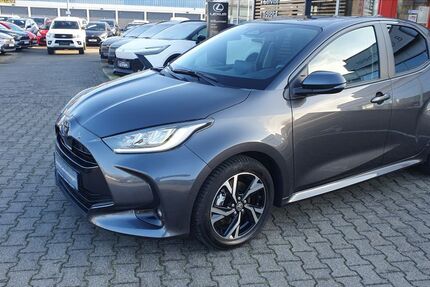 Toyota Yaris 17.280 km 22.850 € Beckum 59269