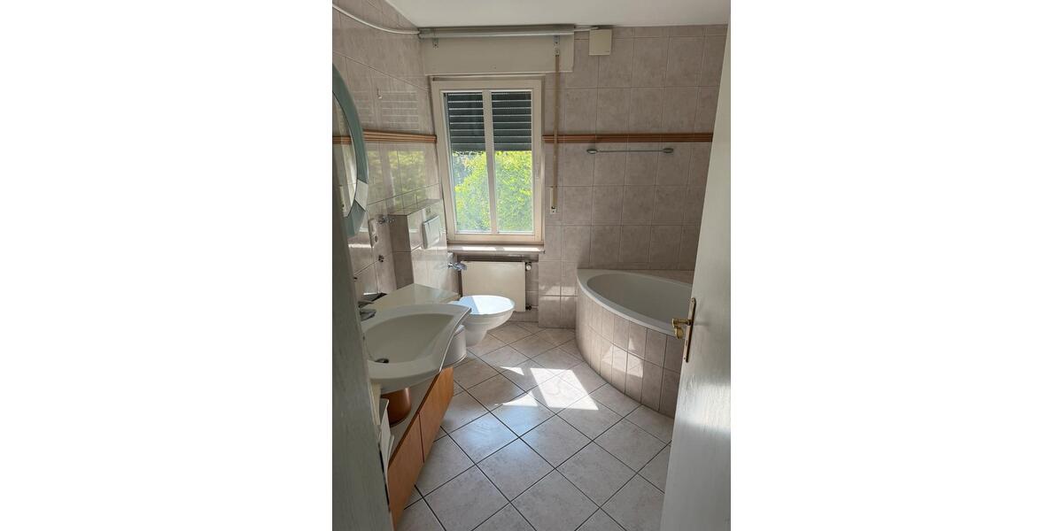 Einfamilienhaus Oelde - 8 Zimmer, 245 m&sup2;, 460.000&euro; | Angebot:27096810
