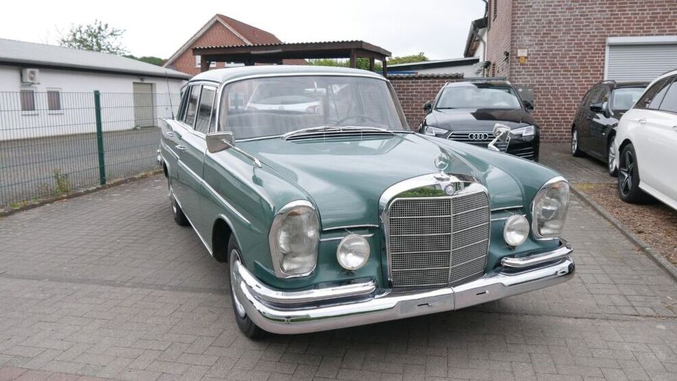 220