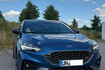 Ford Focus 86.300 km 22.900 &euro; Unna 59425