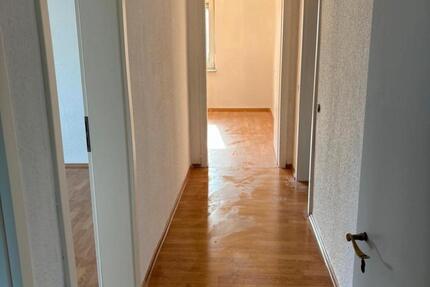 5-Zimmer-Wohnung mit Balkon | 95 mª | Dolberg | Ab 01.02. 5 zimmer
