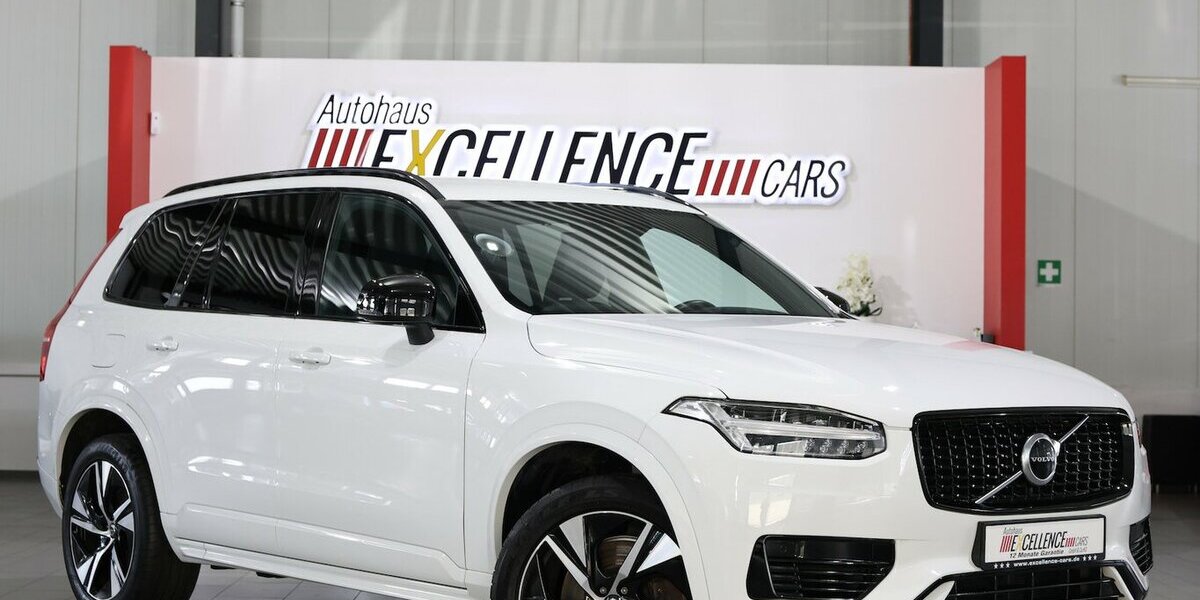Volvo XC90 RECHARGE P-HEV AWD R-DESIGN SPORT 7-SITZER 137.000 km 36.991 &euro; Hamm 59077