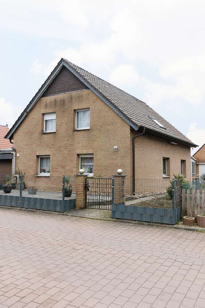 Haus zum Kaufen in Selm 248.000 € 173.33 m²