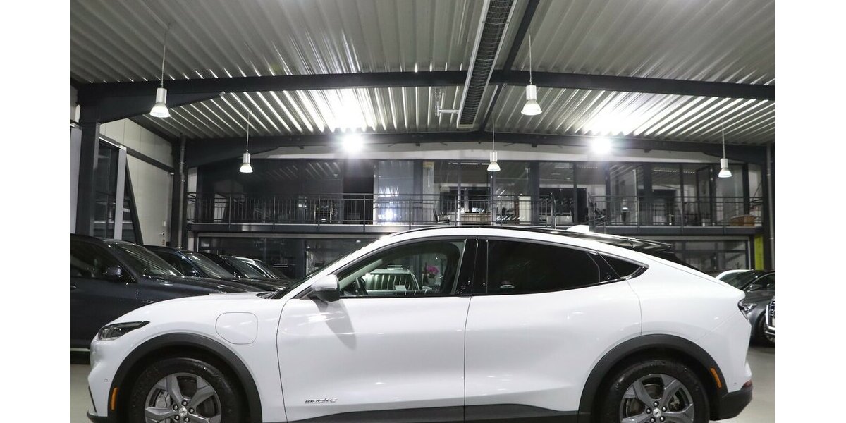 Ford Mustang Mach-E VIRTUAL+360°+NAVI+ / AHK 50.000 km 25.999 &euro; Hamm 59077