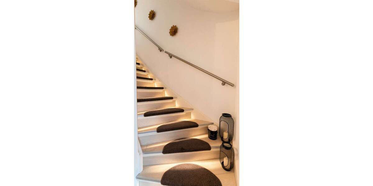 Modernisiertes Reihenhaus mit Wellnessbad, Gäste-WC, Keller & 248 m² Grundstück - Reihenmittelhaus Bönen | Angebot:26613170