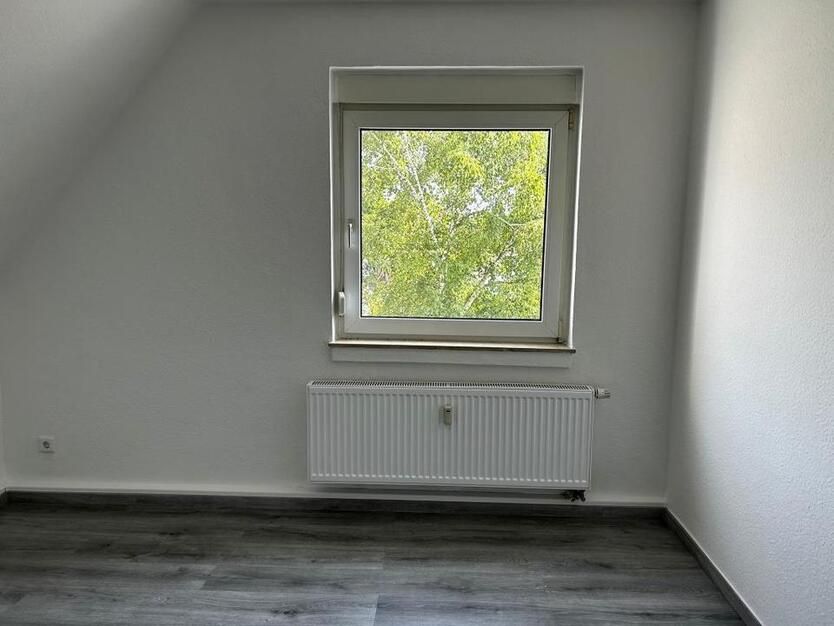 Renovierte 4-Zimmer Wohnung ab sofort verfügbar zimmer