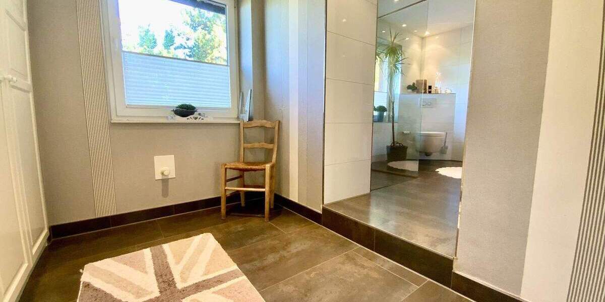 Werne-West: Einfamilienhaus mit vielfältigen Nutzungsmöglichkeiten und traumhaftem Garten 6 zimmer