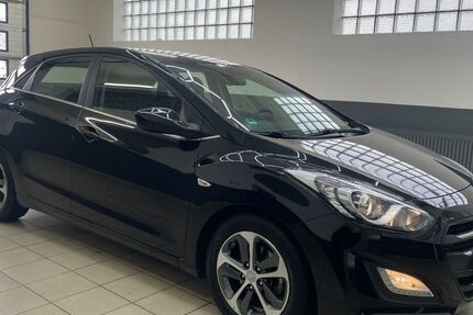 Hyundai i30 92.838 km 9.200 &euro; Kamen 59174