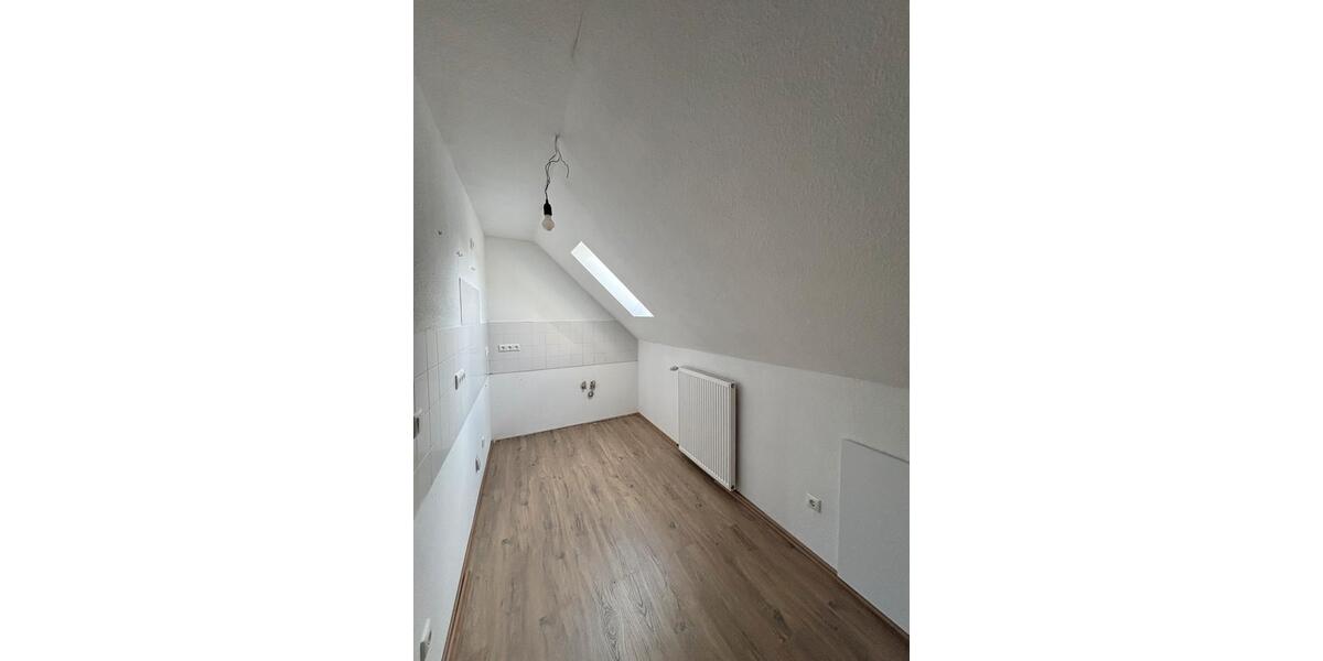 Dachgeschoßwohnung Unna Alte Heide - 2.5 Zimmer, 50 m&sup2;, 650&euro; | Angebot:26032948