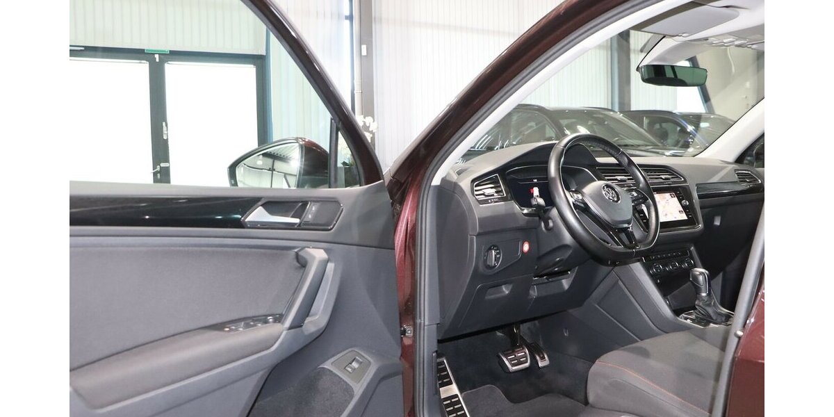 VW Tiguan 1.4 TSI DSG 4M SOUND / PANORAMA / AID 116.000 km 17.991 &euro; Hamm 59077