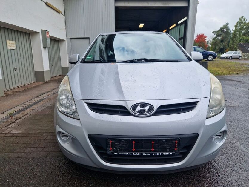 Hyundai i20 111.293 km 3.290 € Münster 48151
