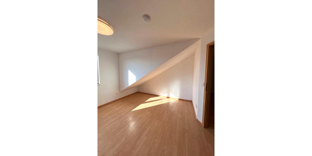 Dachgeschoßwohnung Unna Alte Heide - 4 Zimmer, 113 m&sup2;, 970&euro; | Angebot:26266798