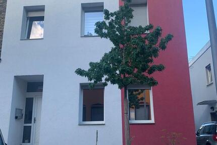 Haus Hamm Daberg - 7 Zimmer, 200 m&sup2;, 350.000&euro; | Angebot:26918906