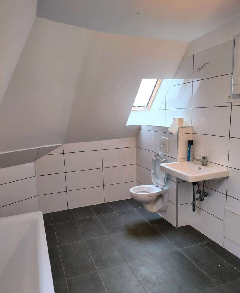 3,5-Zimmer-Dachgeschoßwohnung in HammHerringen – Vermietet und top-modernisiert