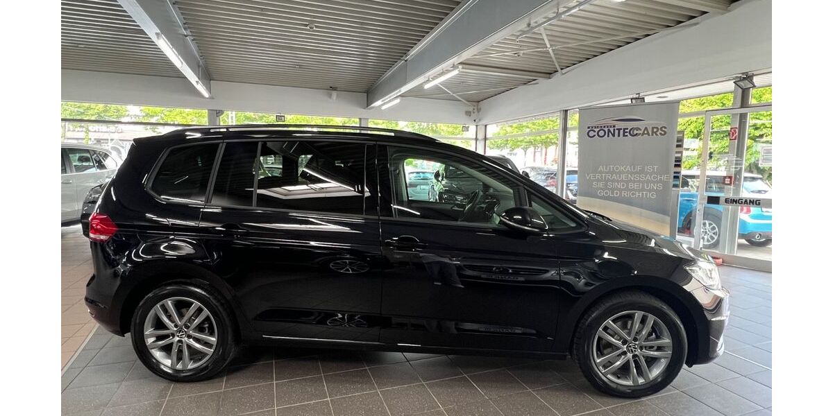 VW Touran 2.278 km 33.999 € Werl 59457