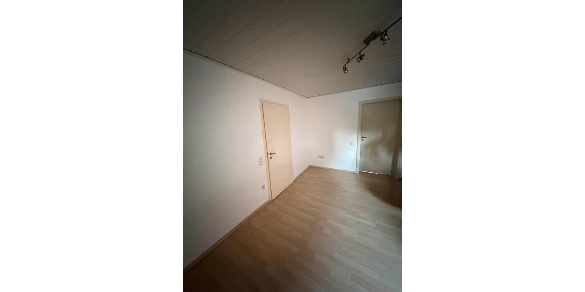 Altbau mit Charme auf 3 Etagen 4 zimmer