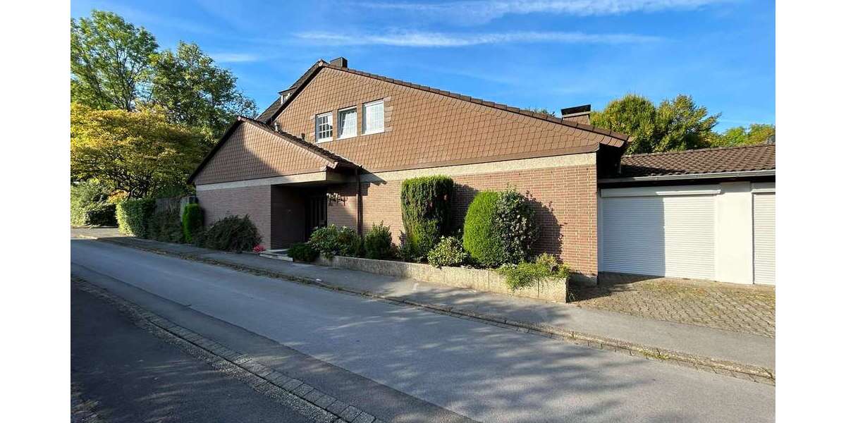 Einfamilienhaus Dortmund Brackel - 11 Zimmer, 304 m&sup2;, 669.000&euro; | Angebot:24526441