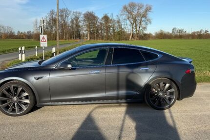 Tesla Model S 149.999 km 27.000 € Ennigerloh 59320