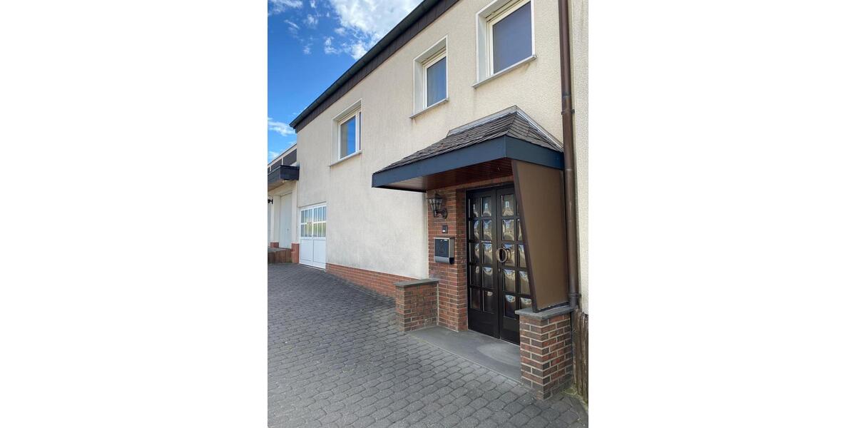 Einfamilienhaus Ense - 8 Zimmer, 208 m&sup2;, 285.000&euro; | Angebot:27226494
