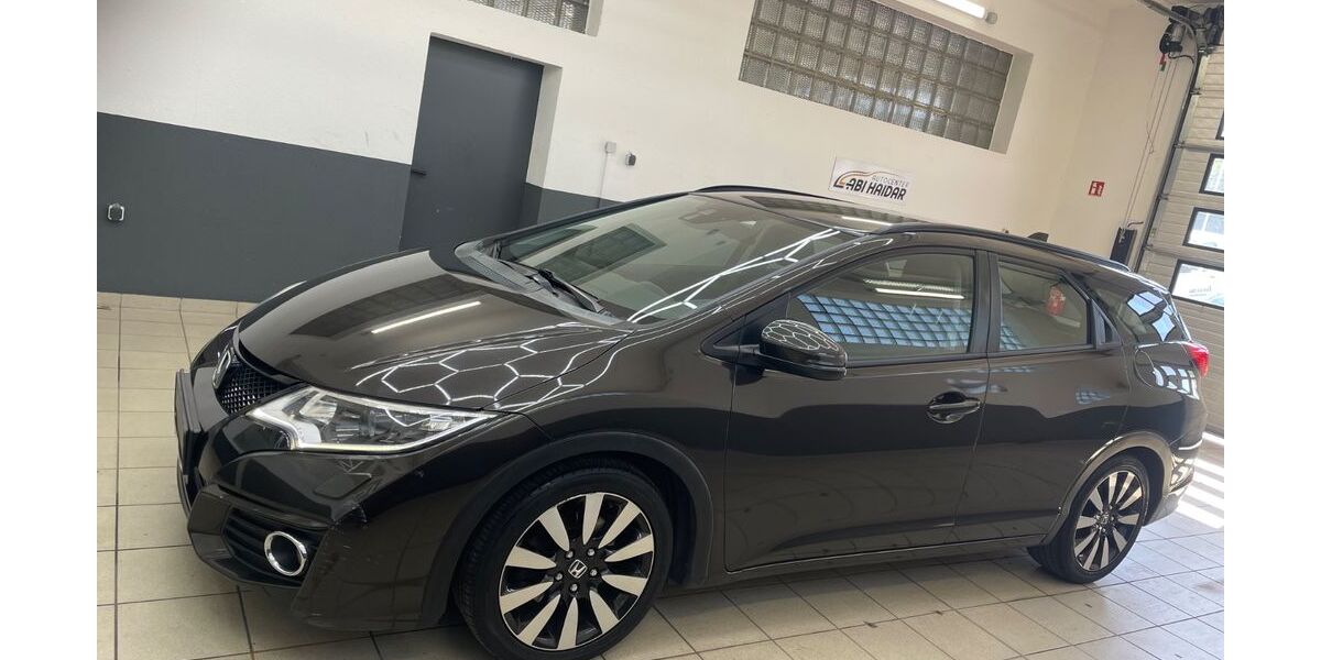 Honda Civic 171.000 km 8.600 &euro; Kamen 59174